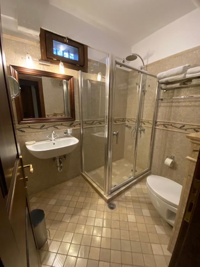 Boutique Hotel Muzaka Berat Exteriér fotografie