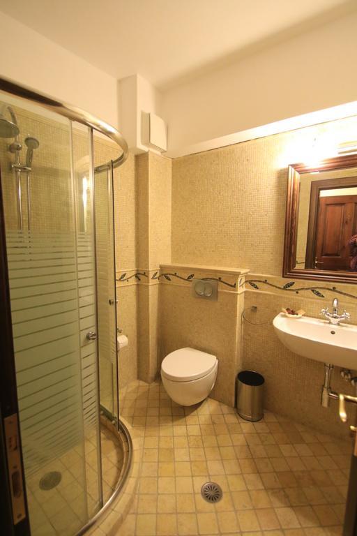 Boutique Hotel Muzaka Berat Exteriér fotografie